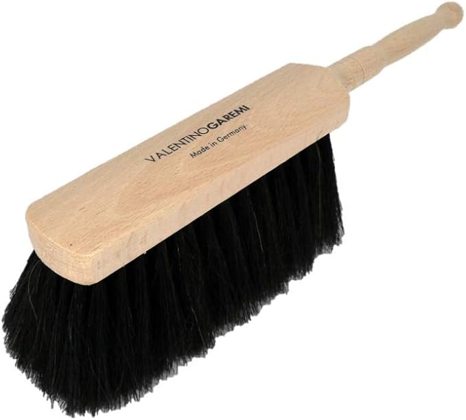VALENTINO GAREMI Work Areas Cleaning Brush – Long Natural Horsehair | Heavy-Duty Garage, Workshop, Garden & Shed Brush | Beechwood Handle | Made in Germany
