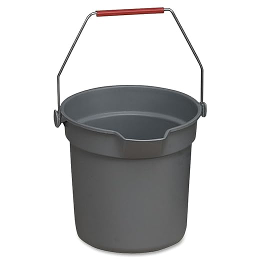 Rubbermaid Commercial Brute 10-Quart Utility Bucket