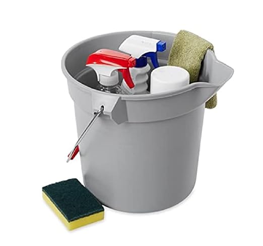 Rubbermaid Commercial Products Brute Heavy-Duty Round Bucket, 10-Quart/2.5 Gallon, Gray, Corrosive-Resistant Pail with Handle for Professional/Janitorial Cleaning and Material Transport, Pack of 12