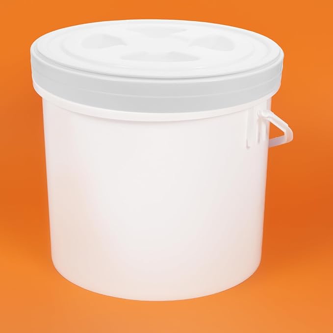 Seal Lid for Utility Buckets - Screw Pail Lid Pet Food Storage Chicken Feeders Paint Storage - Bucket Top for Pouring Contents Diameter 31cm/12"
