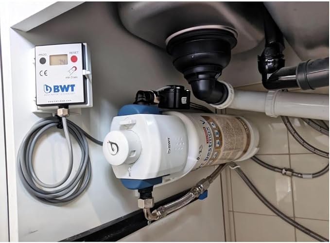 BWT Aquameter HF Water Filter Meter 3/8" with LCD Display – High Flow (100–700 l/h) – For Water Lines & Large Equipment – Battery-Powered