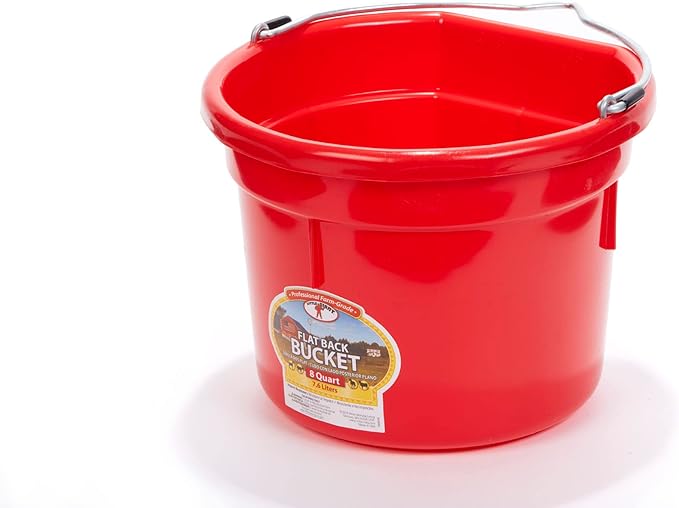 Little Giant® Flat Back Plastic Animal Feed Bucket | Animal Water and Feed Bucket with Metal Handle | 8 Quarts | Red