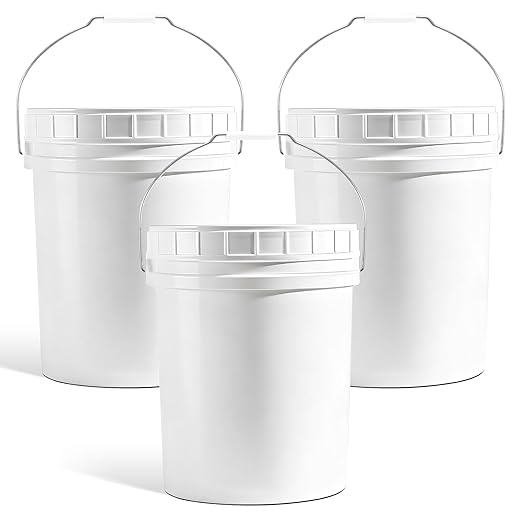 DEMORA 5 Gallon Bucket with Screw Lid, Heavy Duty Plastic Buckets Containers for Food Storage, Plastic Pail with Metal Handle for Water, Cleaning, Car Wash, Paint, Gardening, BPA Free (White, 3 Pack)