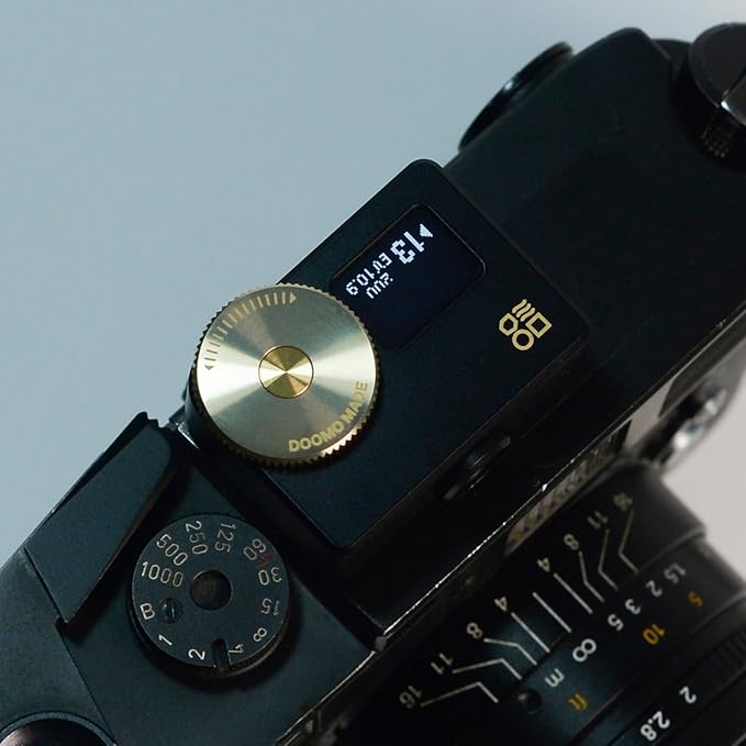 OLED Light Meter, Meter S Brass Version, New Screen Design, Real-time Metering and One-Button Metering for Vintage Cameras (All Black)