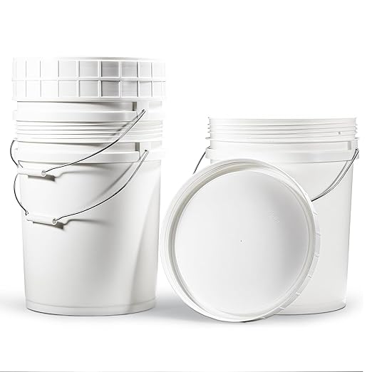 DEMORA 5 Gallon Bucket with Screw Lid, Heavy Duty Plastic Buckets Containers for Food Storage, Plastic Pail with Metal Handle for Water, Cleaning, Car Wash, Paint, Gardening, BPA Free (White, 3 Pack)