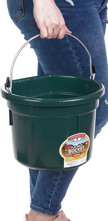 Little Giant® Flat Back Plastic Animal Feed Bucket | Animal Feed Bucket with Metal Handle | Horse Stall Feeding and Watering Supplies (Green, 8 Quart)