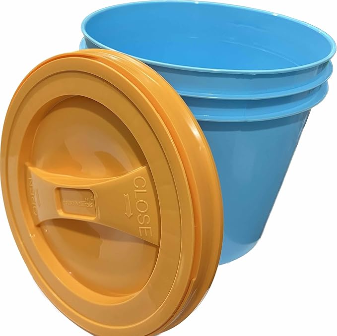 House Naturals Food Grade 2 Gallon Plastic Bucket with Screw on Lid - Made in USA containers - Pack of 3