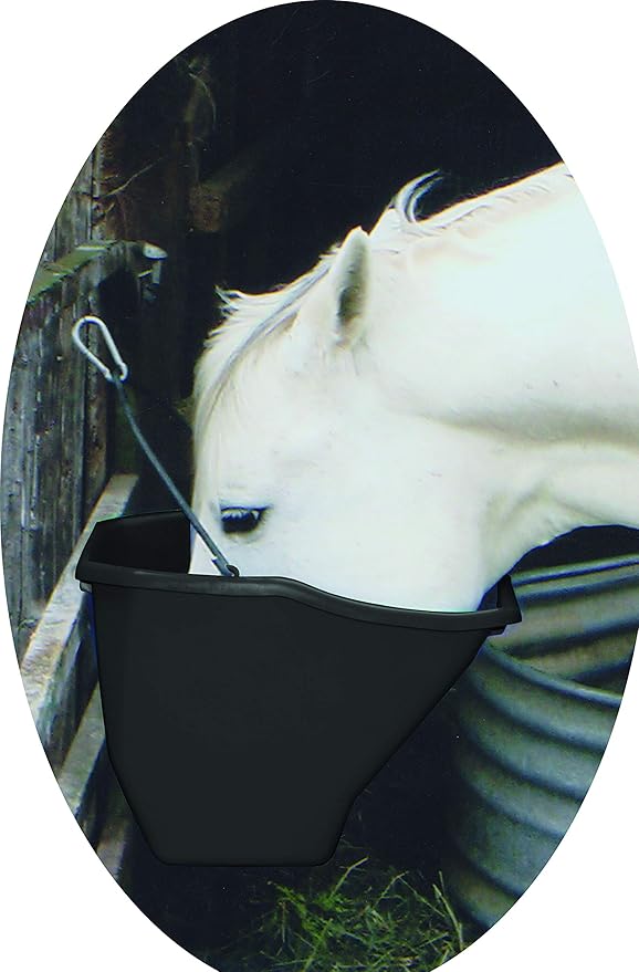Little Giant® Plastic Better Bucket | Horse Feed Bucket | Ergonomically Designed | Flat Back Bucket | Made in USA | 20 Quarts | Black